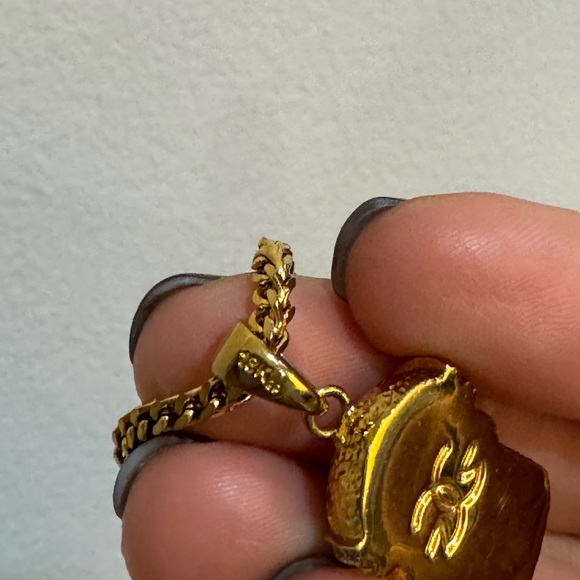 JESUS PIECE PENDANT 0.34 CT ROUND SIMULATED DIAMOND NECKLACE - Picture 7 of 7